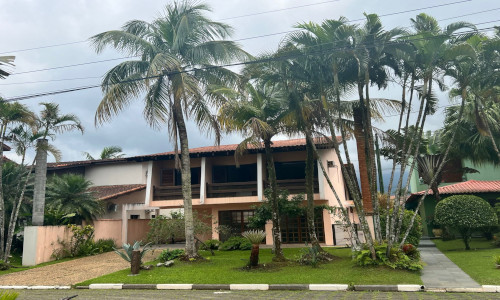 Casa em condomínio